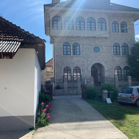 Lejla'S Guesthouse Gusinje Bagian luar foto