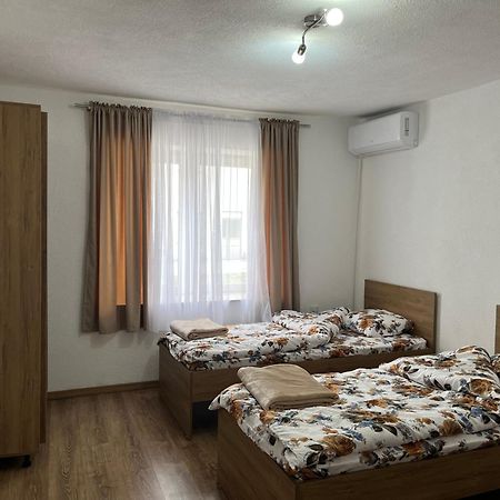 Lejla'S Guesthouse Gusinje Bagian luar foto