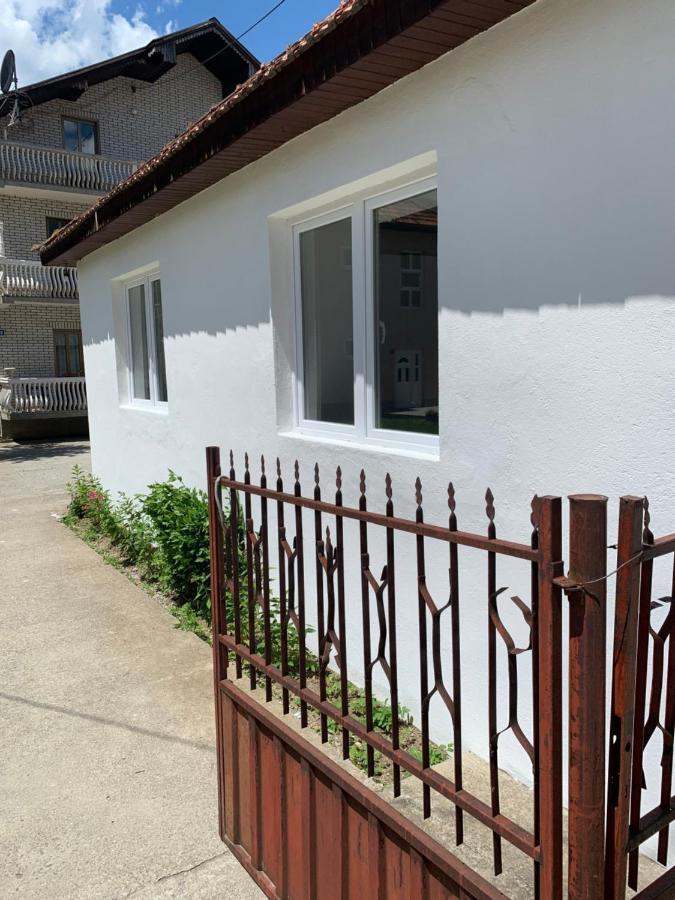 Lejla'S Guesthouse Gusinje Bagian luar foto
